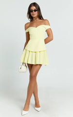 Robe Courte Izara - Robe Plissée Épaules Dénudées Citron