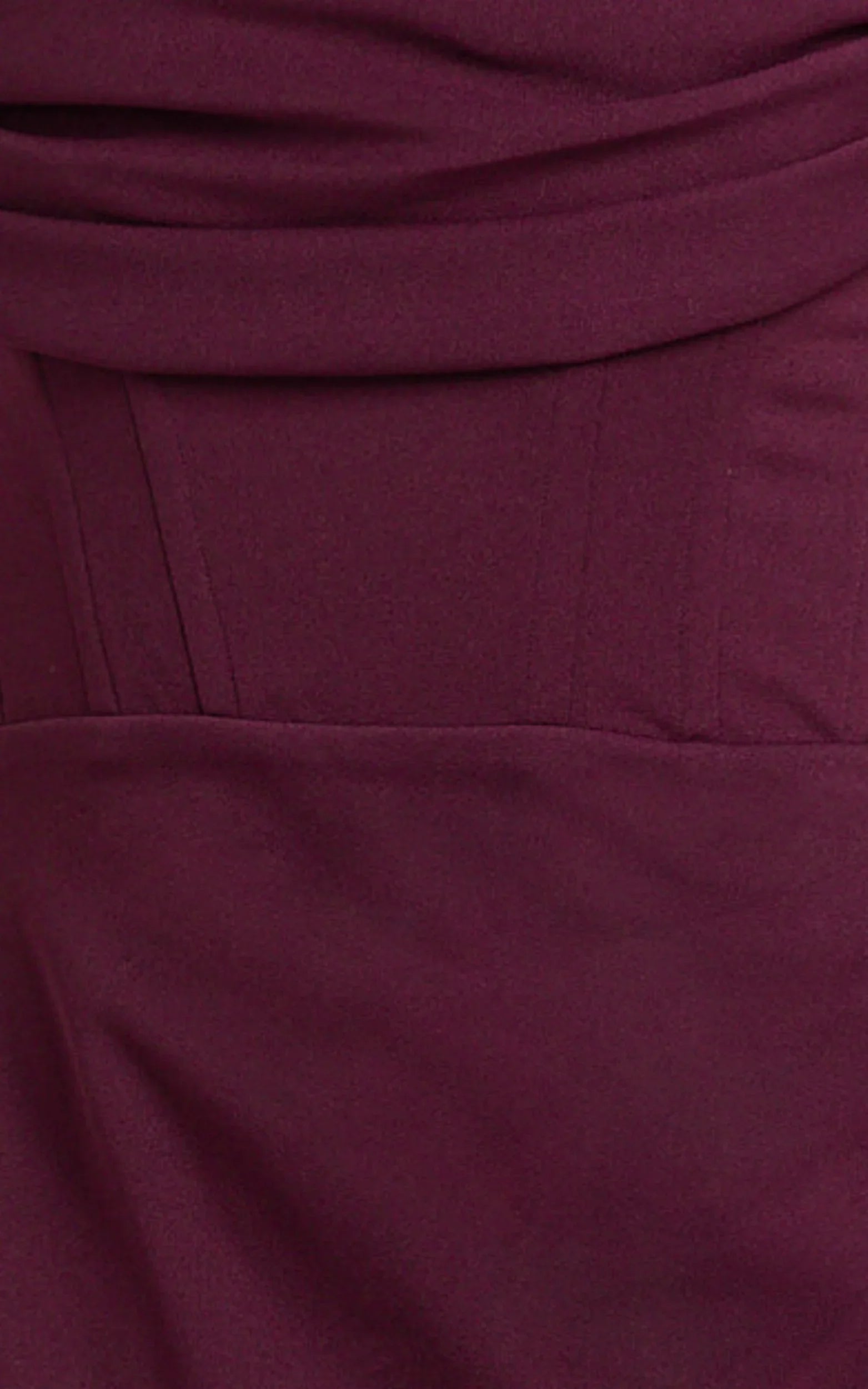 Robe longue Marcel - Robe corset fendue à épaules dénudées couleur lie de vin