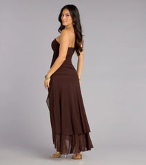Robe longue bustier chic avec fente haute et volants