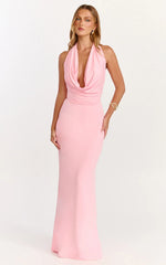 Robe longue Sylvana - Robe moulante à col bénitier et dos nu rose layette