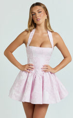 Maddy Mini Robe - Robe courte évasée à encolure carrée et dos nu rose