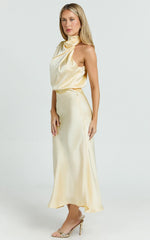 Robe Minnie Midi - Robe nuisette en satin à col drapé jaune beurre