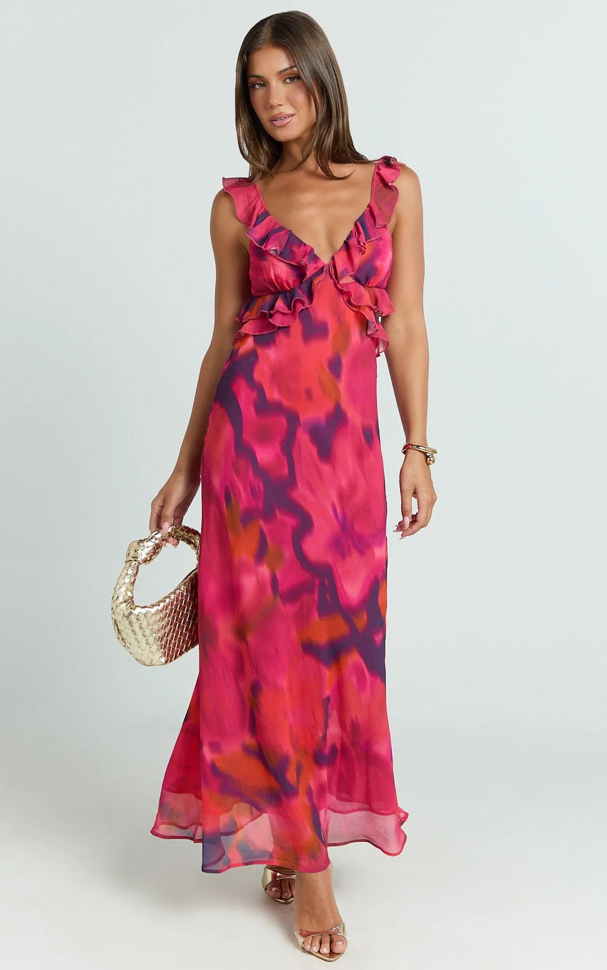 Robe longue Alessa - Col V à volants, taille empire et découpe au dos, imprimé Adeana