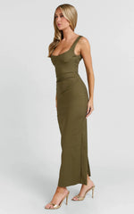 Robe Midi Benita - Robe ajustée froncée à col rond en vert olive