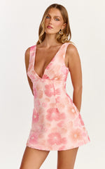 Mini-robe Lima - Robe trapèze ornée de fleurs et décolleté plongeant rose