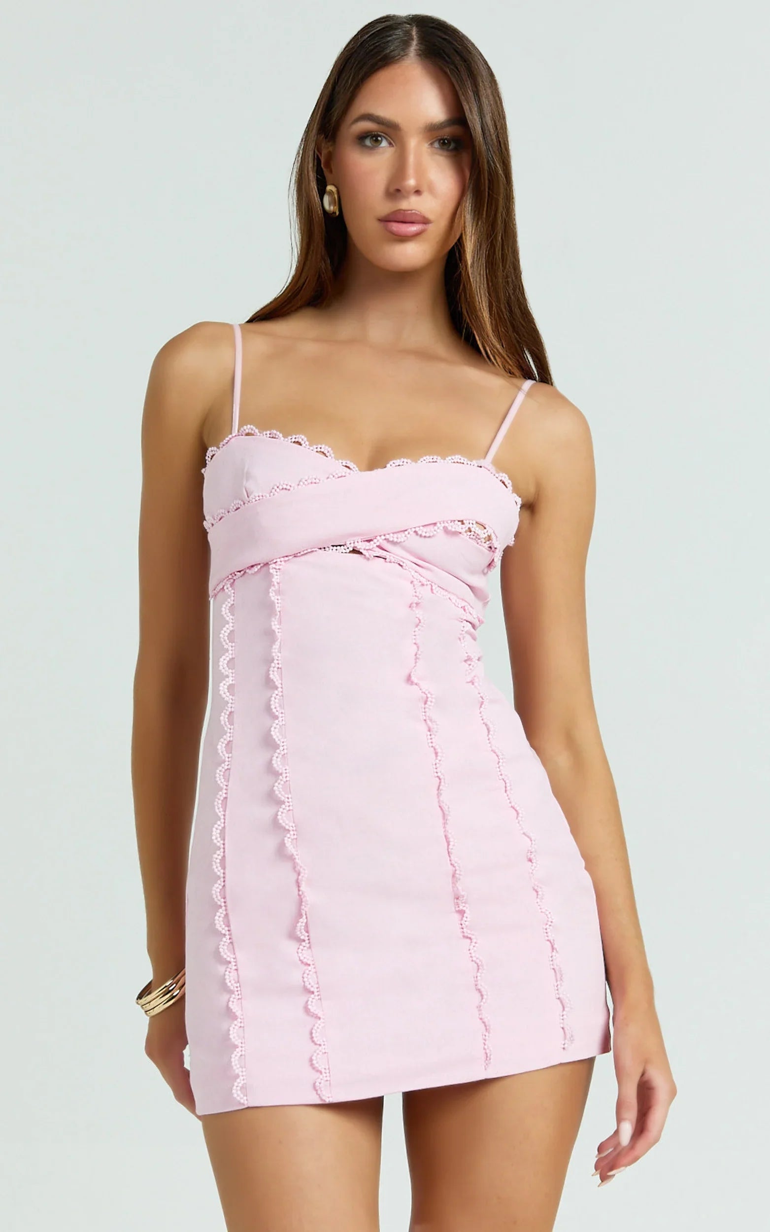 Robe Gigi Mini en mélange de lin - Robe rose à encolure en cœur, dos noué et détails festonnés