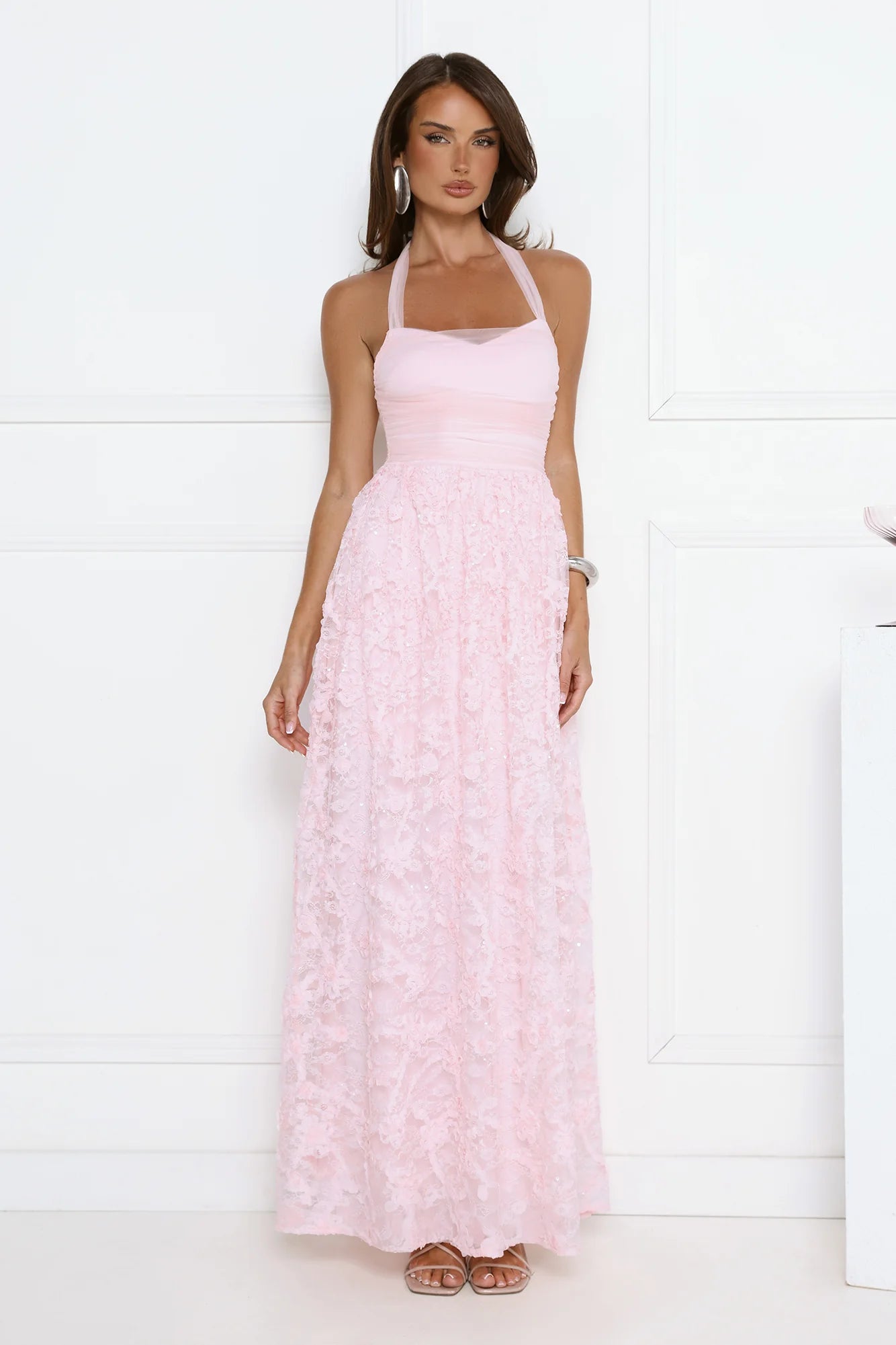 Robe longue à licou Magnetic Luxe rose