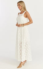Robe longue Bella – Robe droite en dentelle blanc cassé