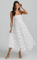 Robe Midi Rheiva - Robe Midi Bustier Broderie 3D Blanche