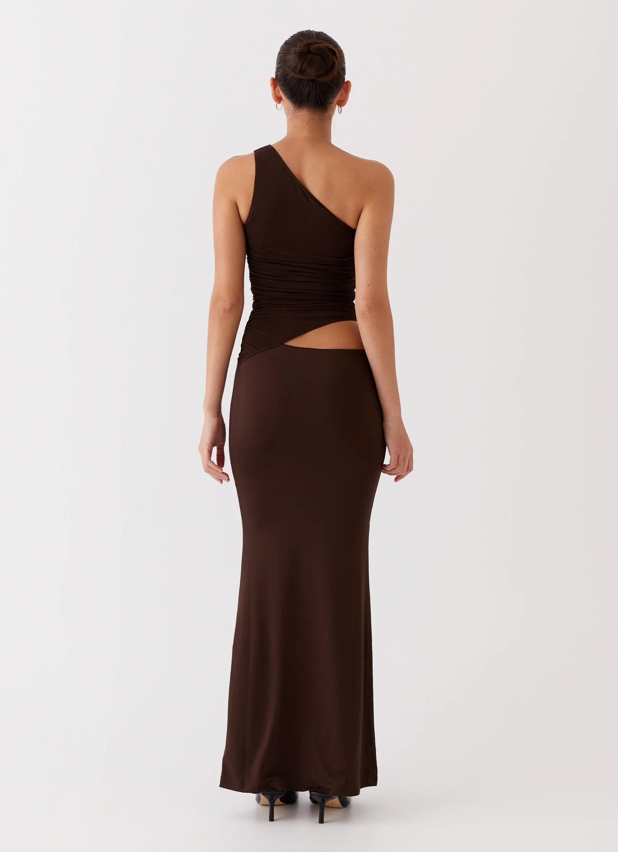 Robe longue asymétrique Seranella - Chocolat
