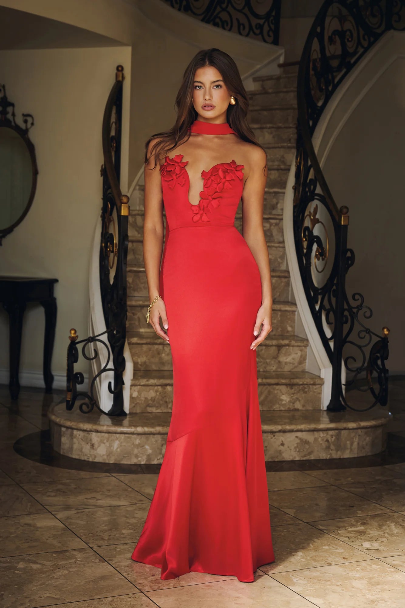 Robe longue sans bretelles en satin Wild Blossom - Rouge