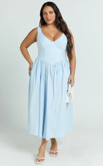 Robe mi-longue Beckett - Robe col rond, taille basse en V, jupe froncée bleue