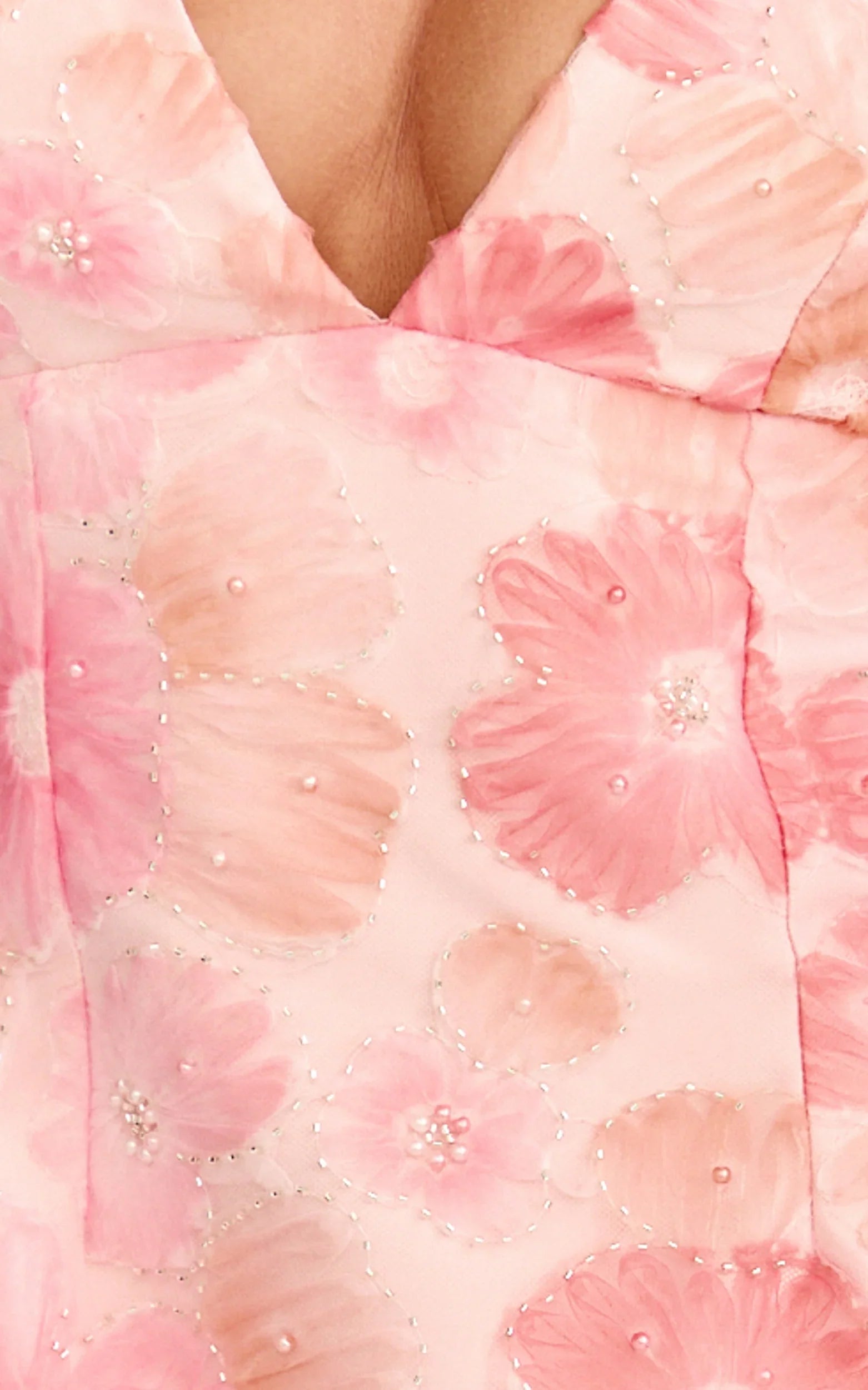 Mini-robe Lima - Robe trapèze ornée de fleurs et décolleté plongeant rose