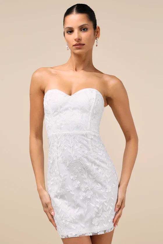 Mini-robe bustier brodée de lavande « Exquisite Sensation »