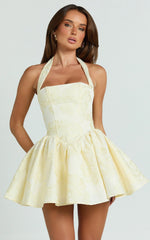 Maddy Mini Robe - Robe courte trapèze à col carré et dos nu, couleur citron