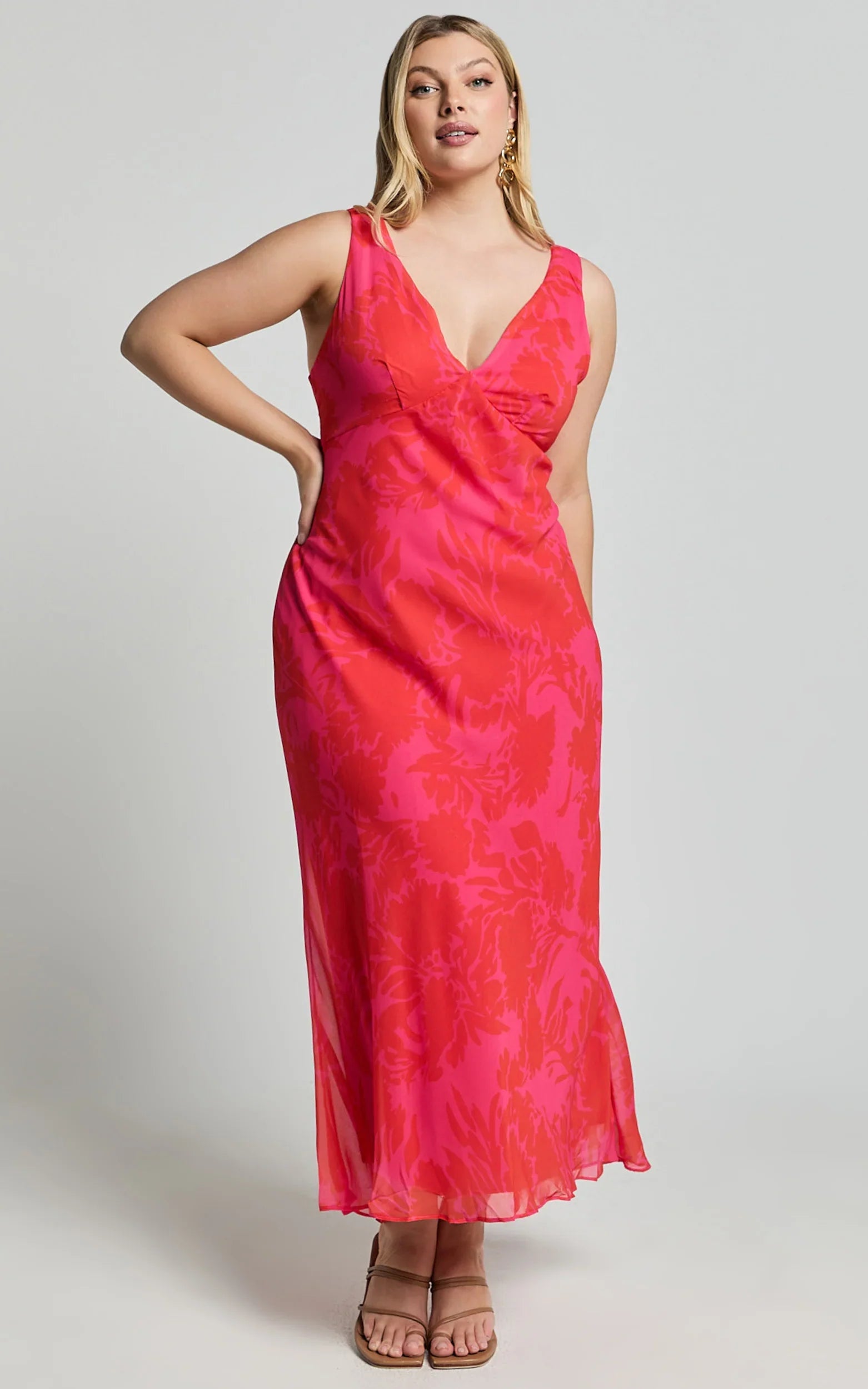 Robe mi-longue Jodie - Robe nuisette col en V à motif floral rose