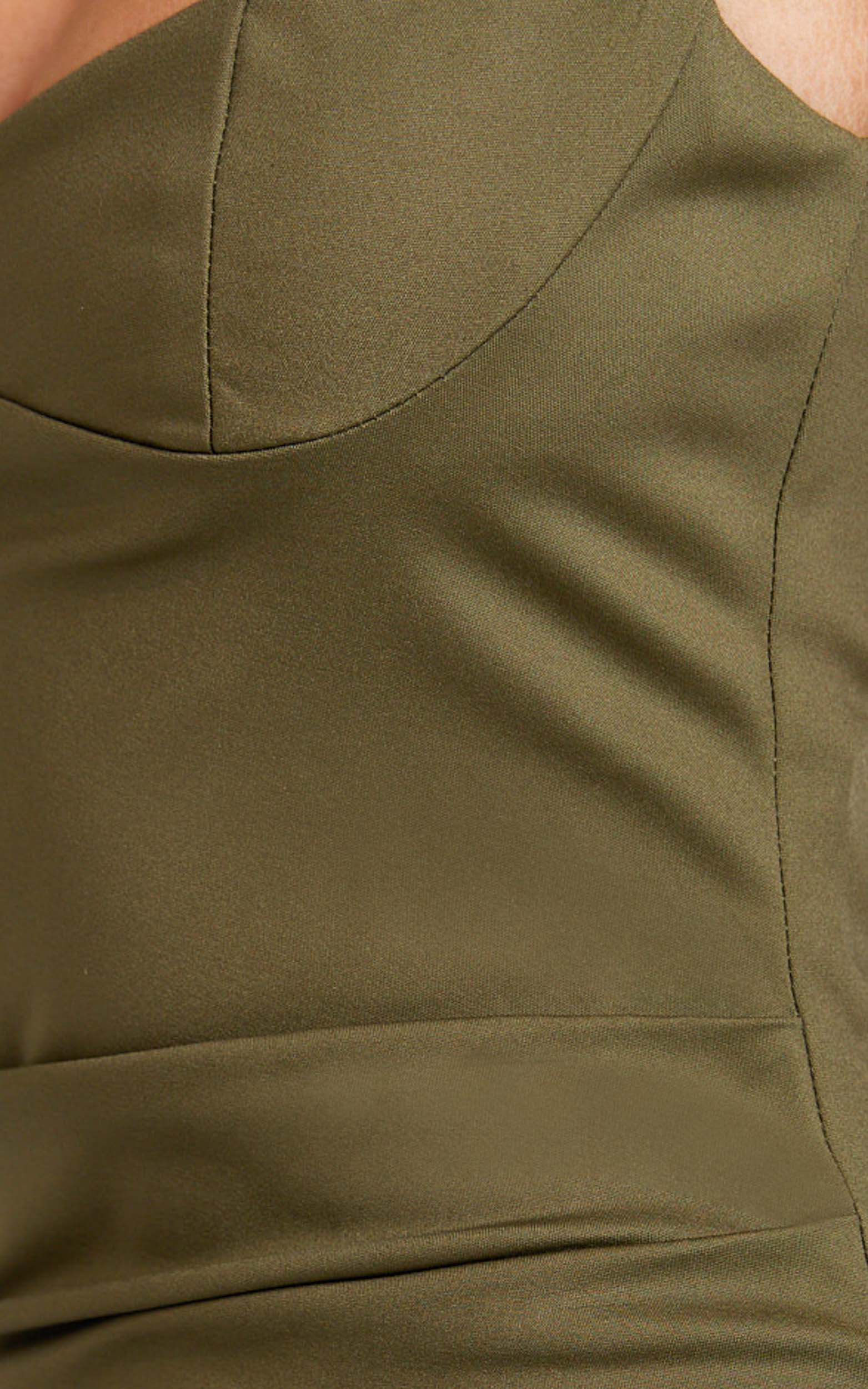 Robe Midi Benita - Robe ajustée froncée à col rond en vert olive