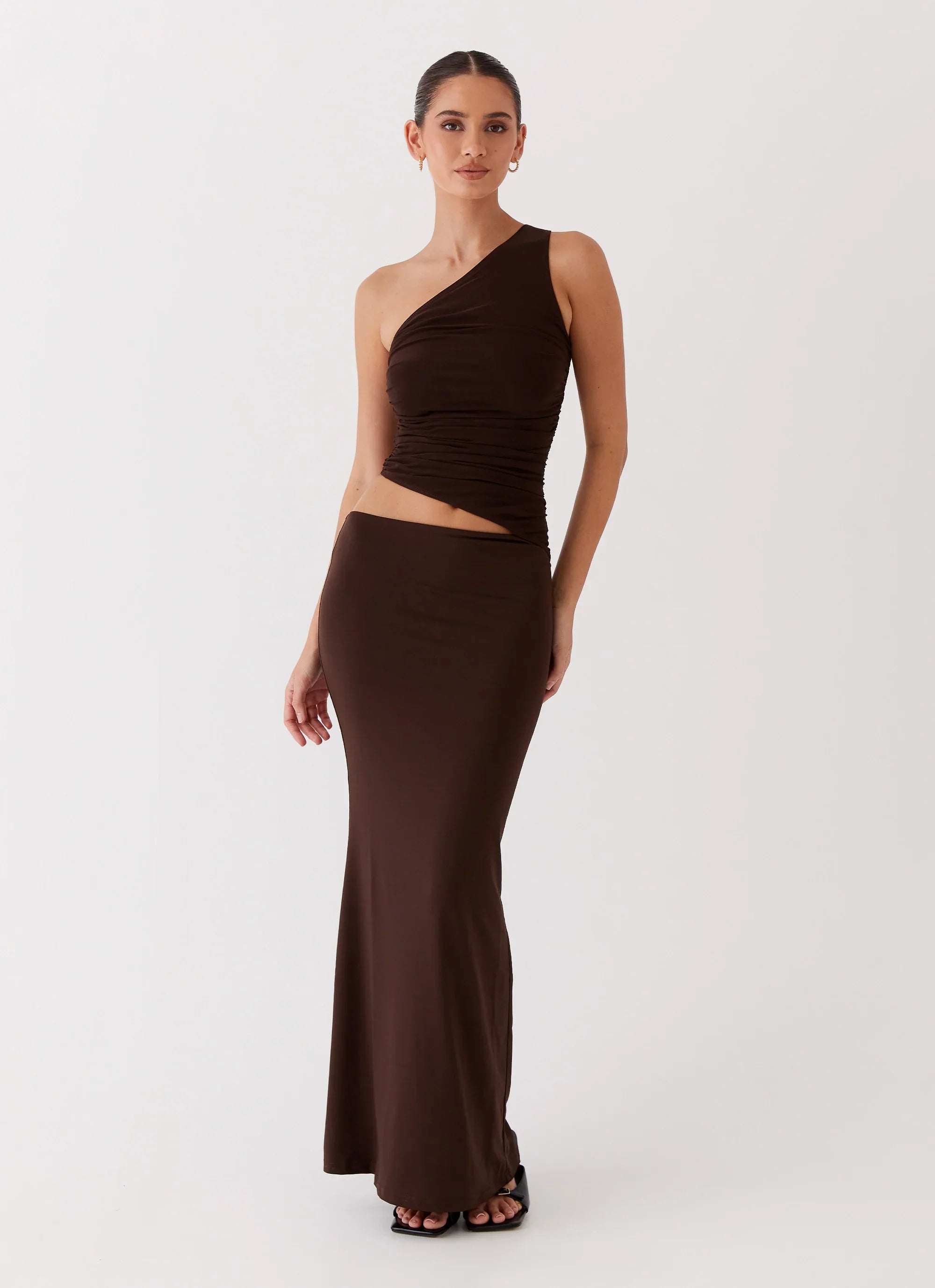 Robe longue asymétrique Seranella - Chocolat
