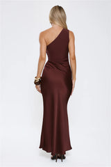 Robe longue en satin Starlit Darling marron