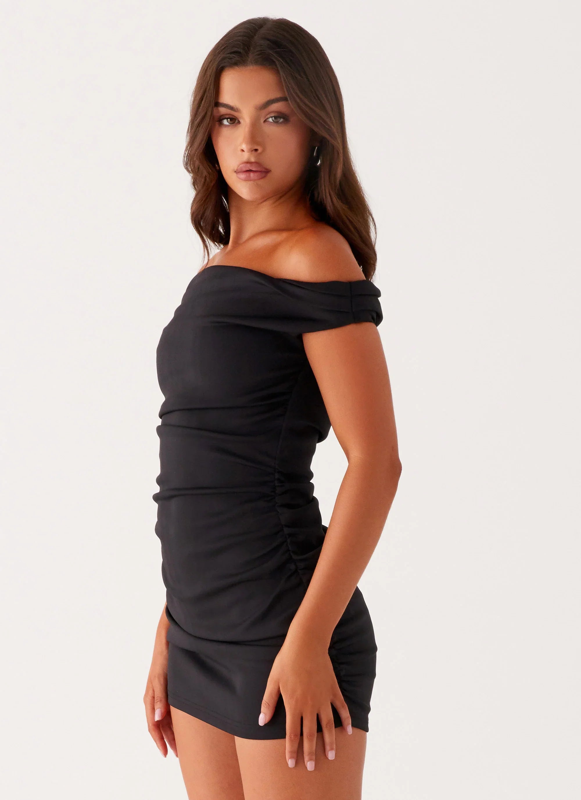 Robe Courte Épaules Dénudées Morgan - Noir