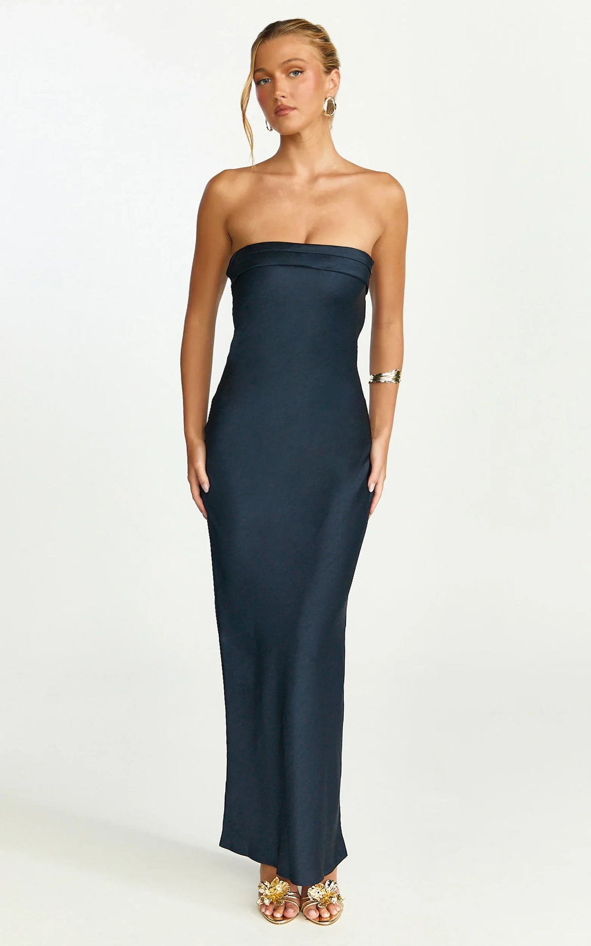 Robe midi Zaya - Robe nuisette bustier en satin bleu marine