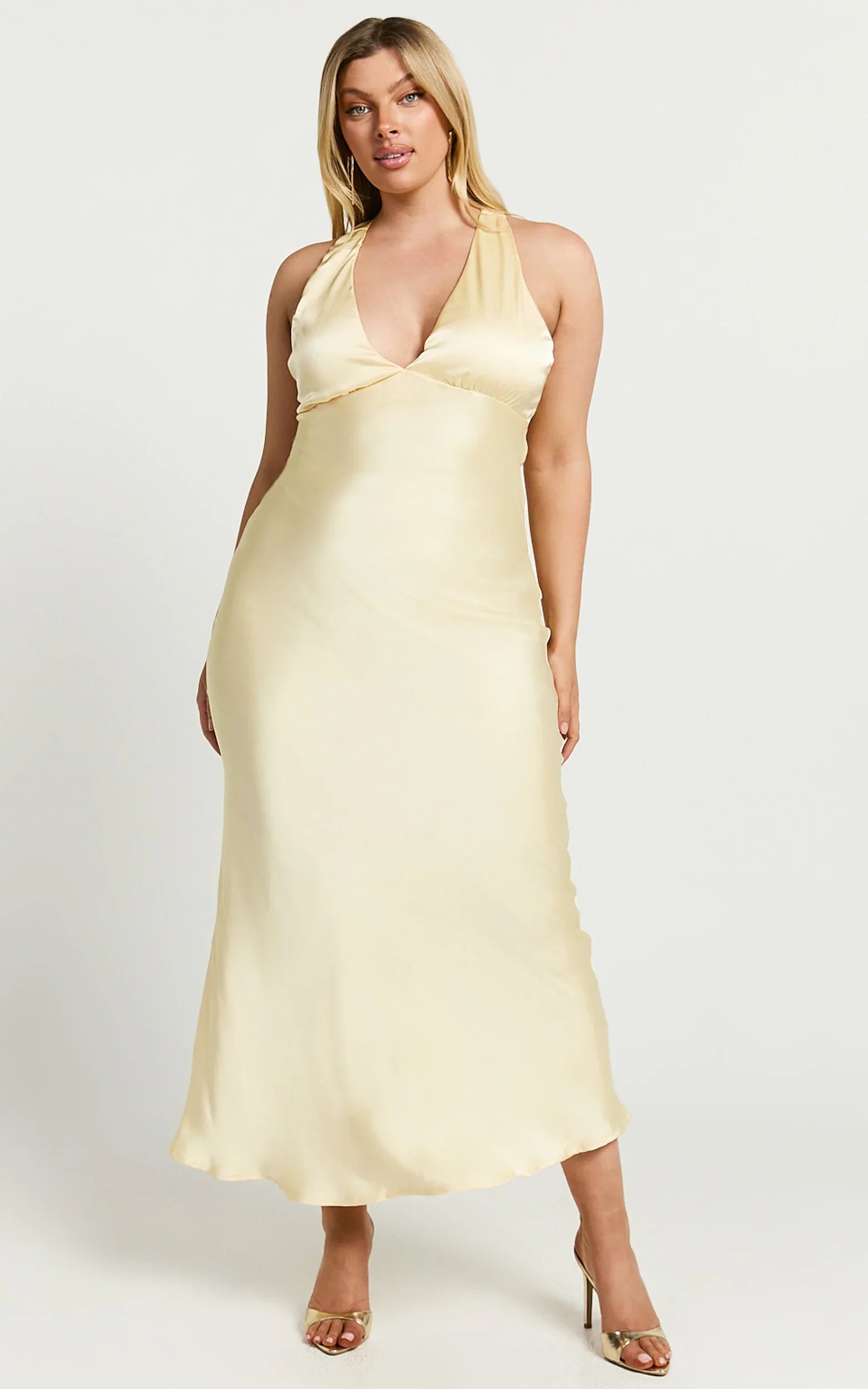 Robe midi Khalani - Robe nuisette en satin à décolleté en V profond, coloris jaune beurre