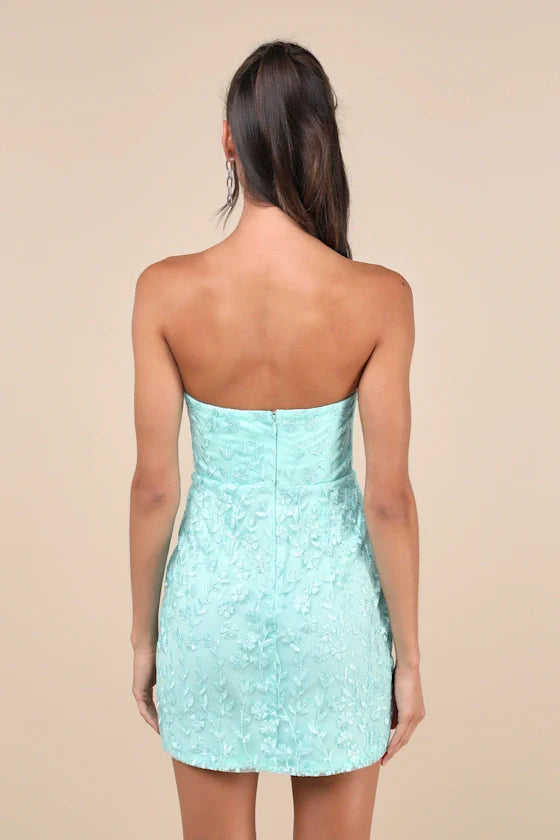 Mini-robe bustier brodée de lavande « Exquisite Sensation »