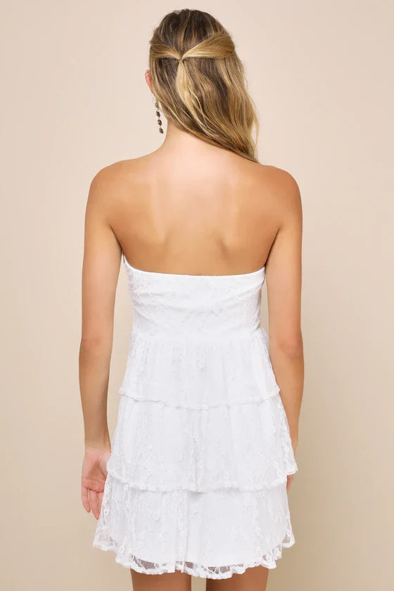 Robe Courte Étagée Bustier en Dentelle Bleu Ciel Sweet Perception