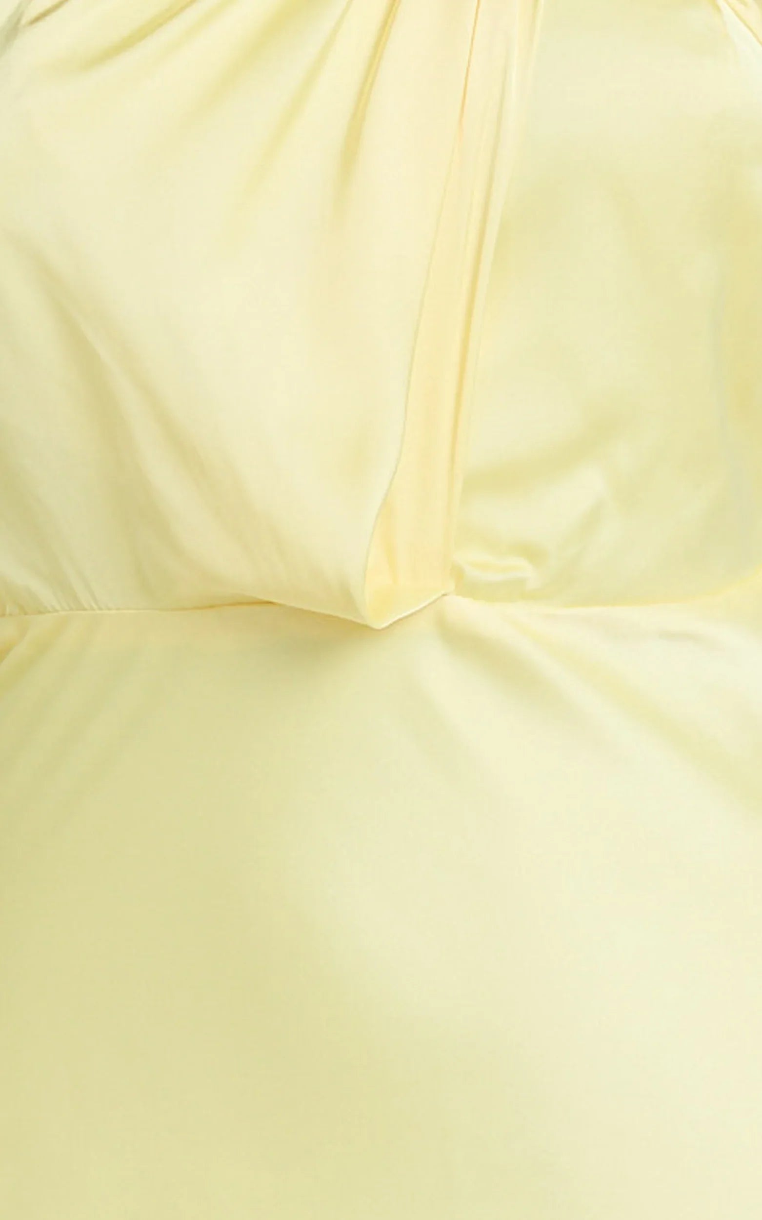 Robe midi Carmella – Robe asymétrique à torsion jaune beurre
