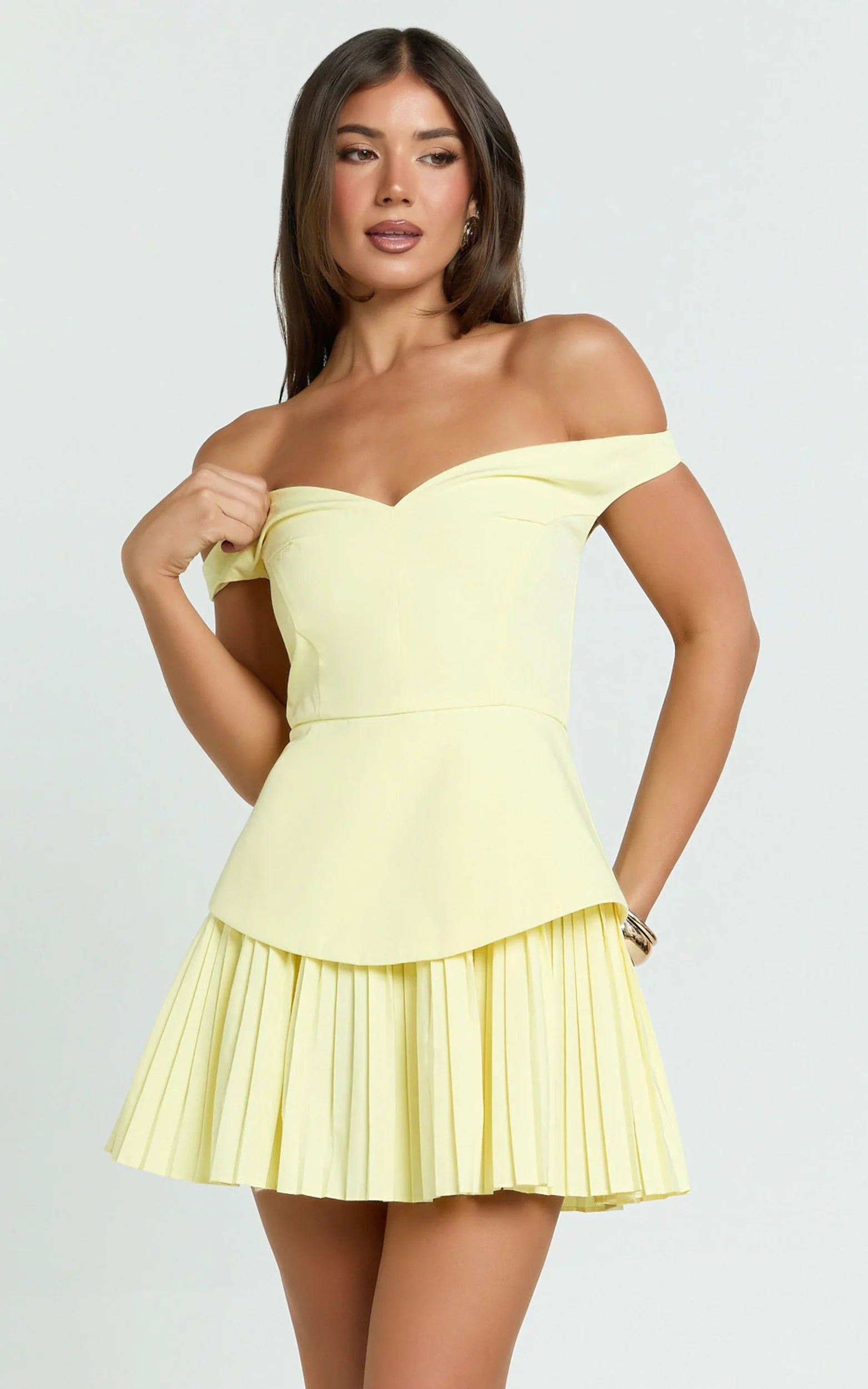 Robe Courte Izara - Robe Plissée Épaules Dénudées Citron