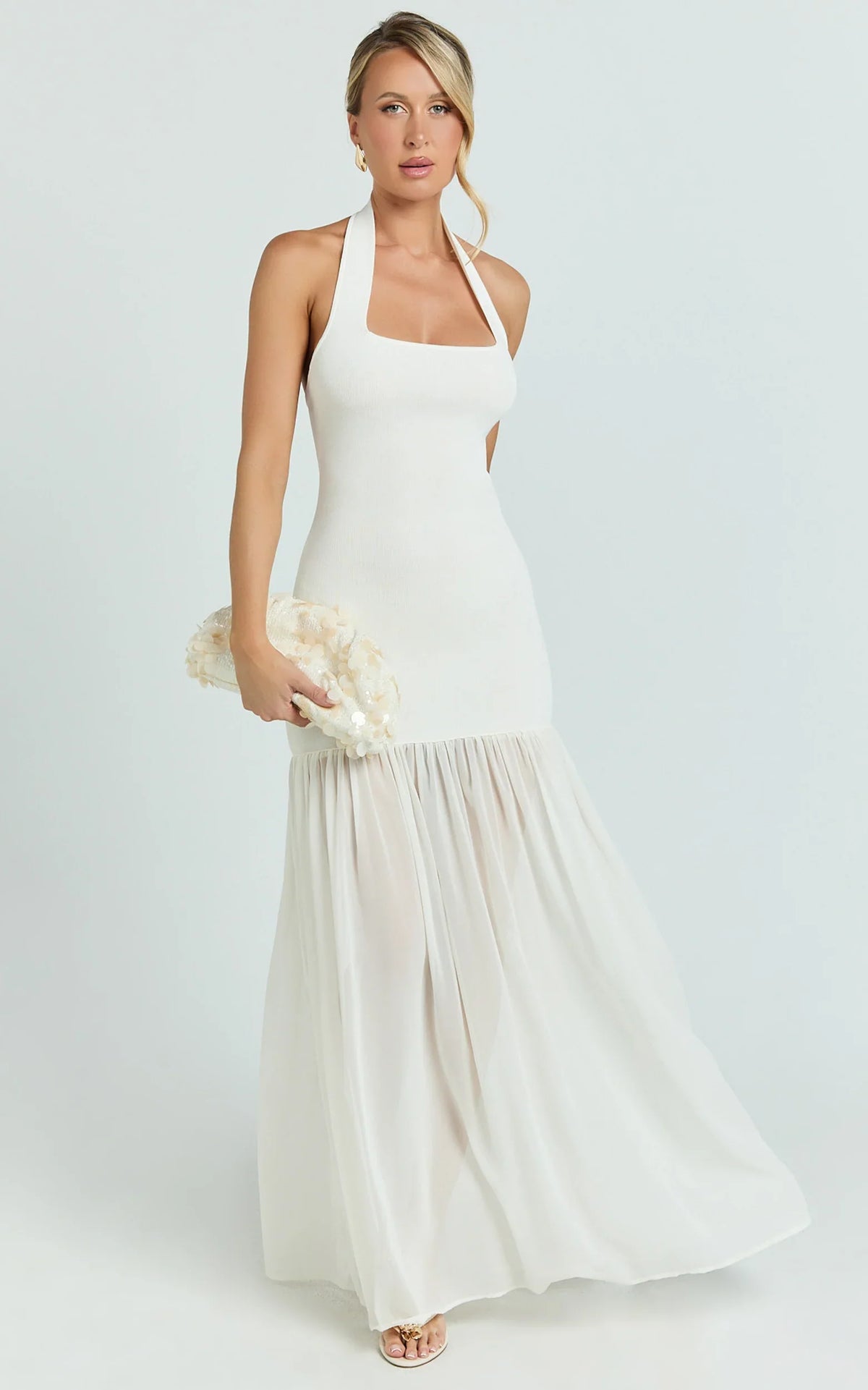 Robe longue Barbara - Robe en georgette contrastante à col licou et encolure dégagée de couleur ivoire