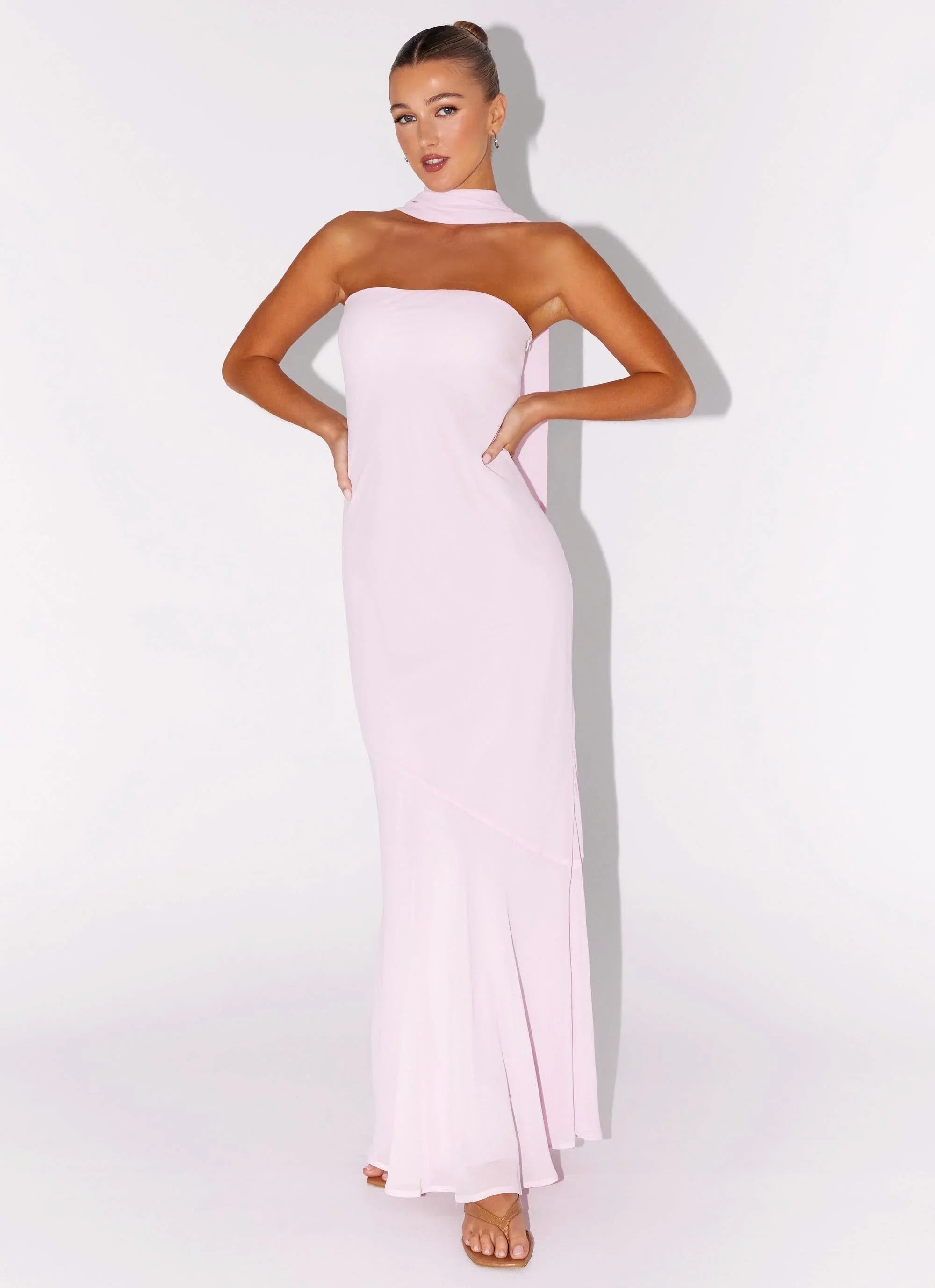 Robe longue sous la pagode – Rose