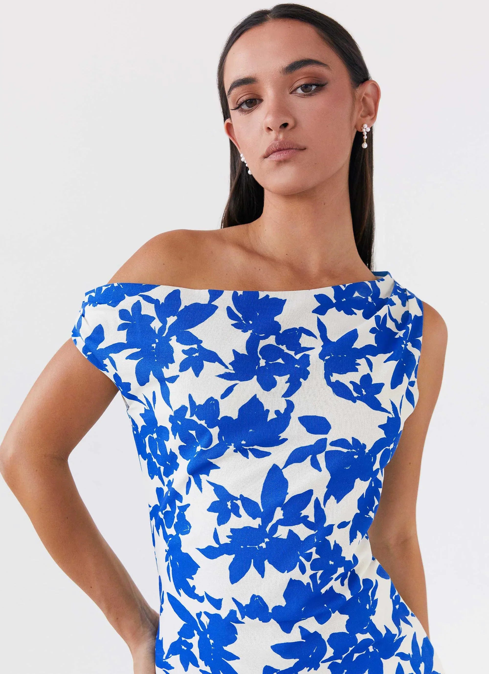 Robe longue à épaules dénudées Pyper - Imprimé floral bleu